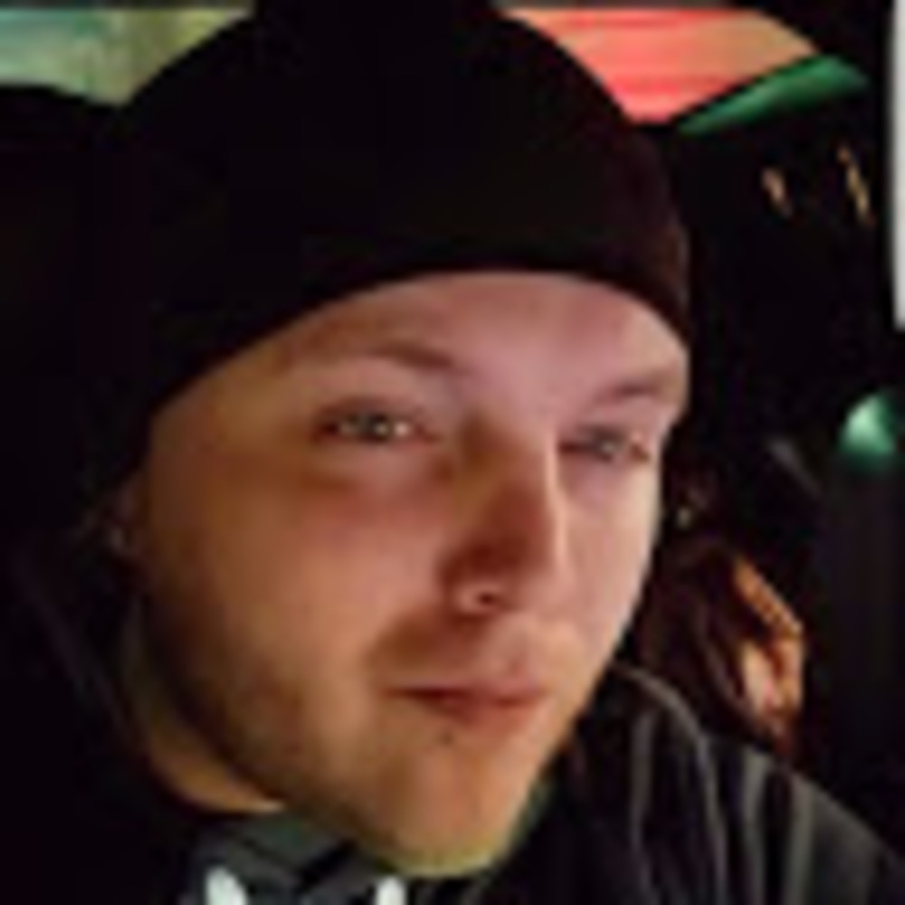 Meet your Posher, Dustin